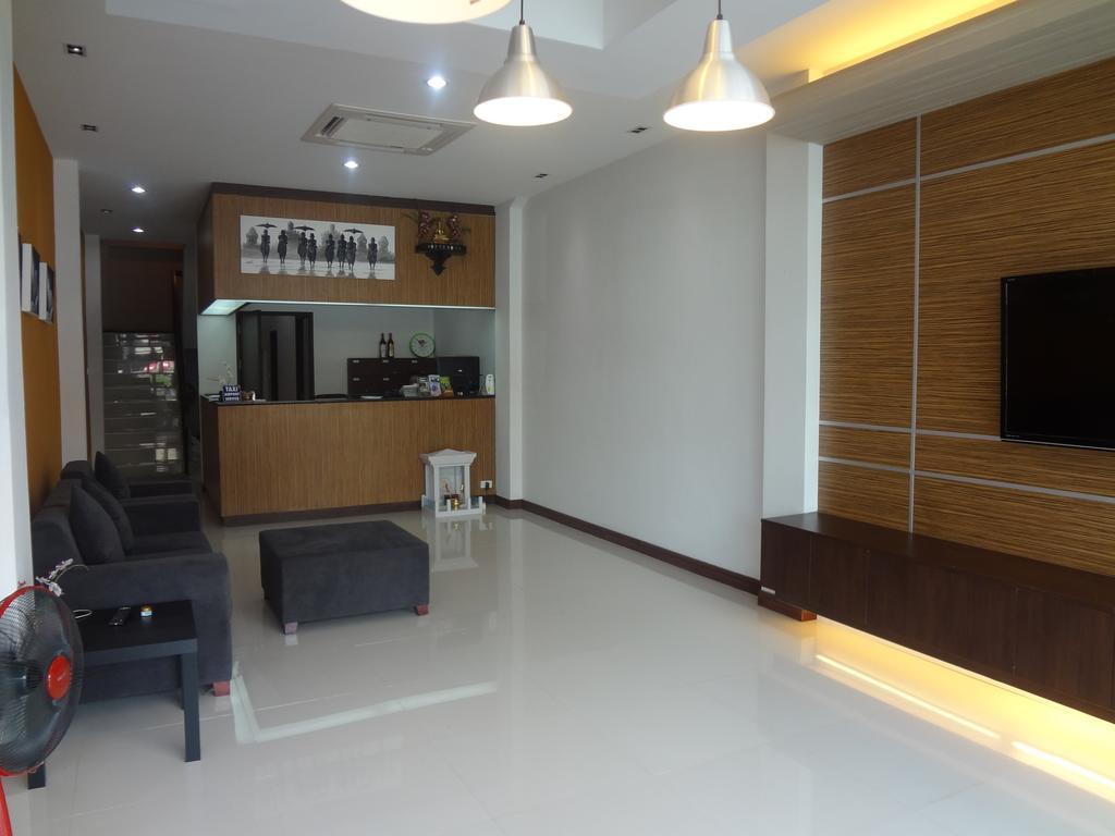 Sleep Tight Hotel Jomtien Beach Exterior photo